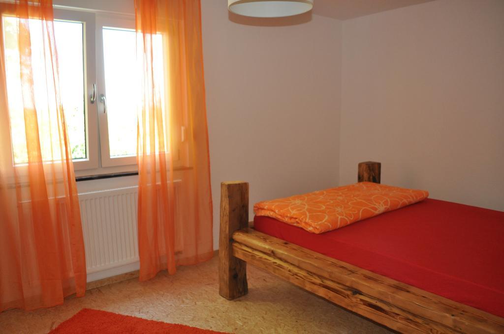 Punkrock Harbour Pension Baehr Karlsruhe Extérieur photo