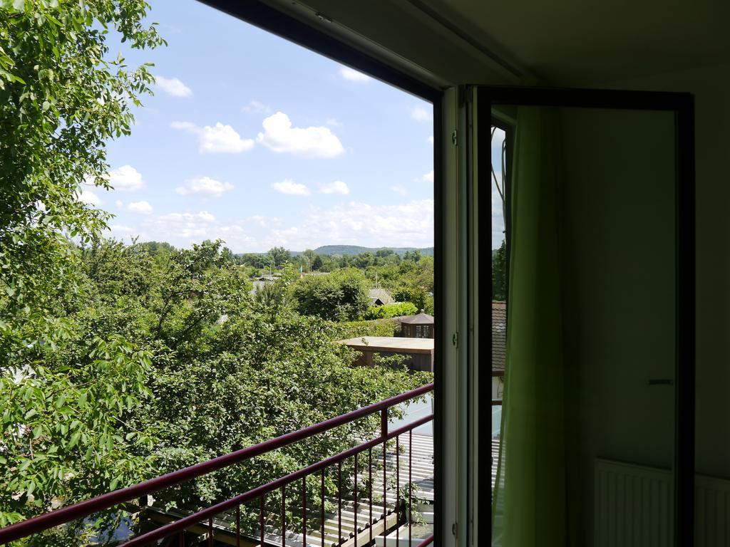 Punkrock Harbour Pension Baehr Karlsruhe Extérieur photo